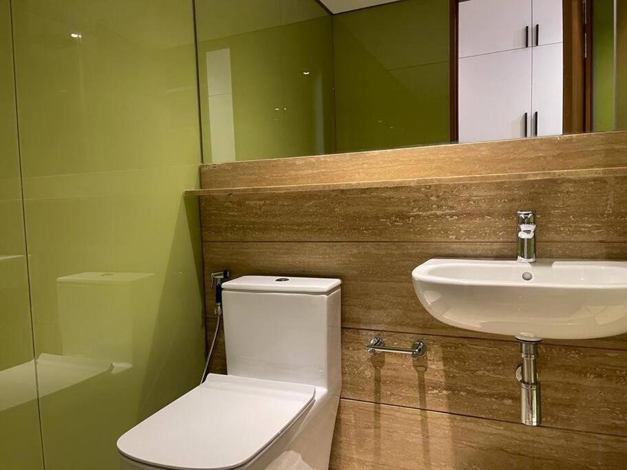Deluxe Across Klcc Apartment Kuala Lumpur