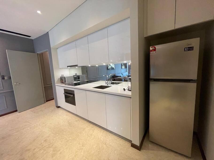 Apartment Deluxe Across Klcc *